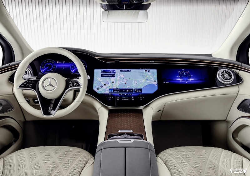  奔驰EQS SUV